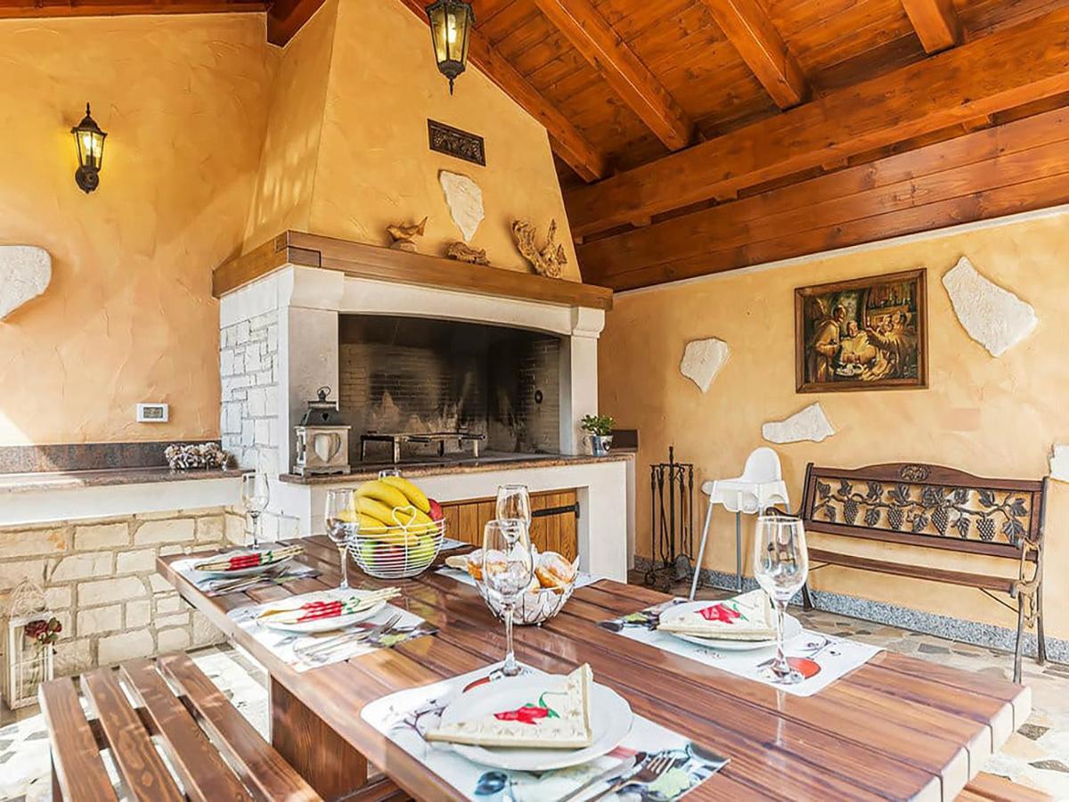 Haus Delphin Apartment Porec Luaran gambar