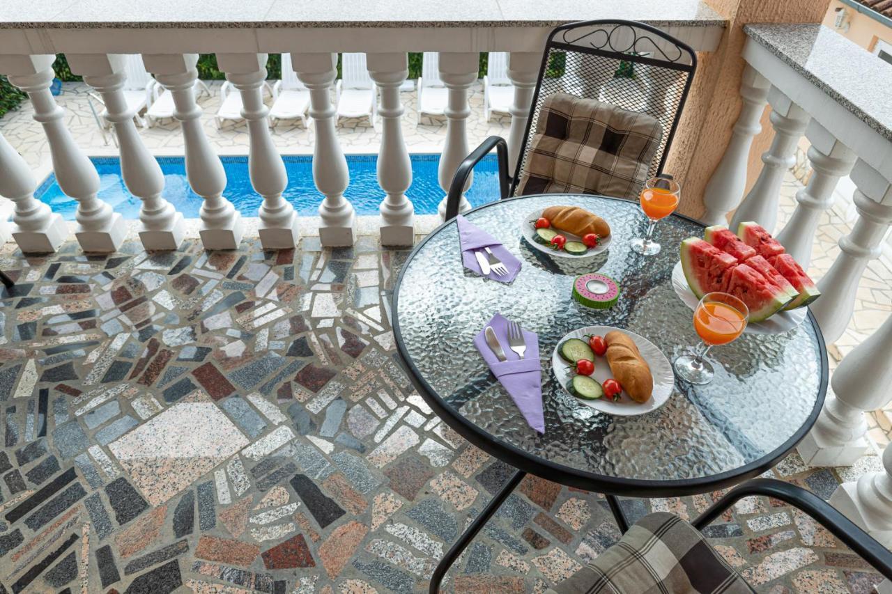 Haus Delphin Apartment Porec Luaran gambar