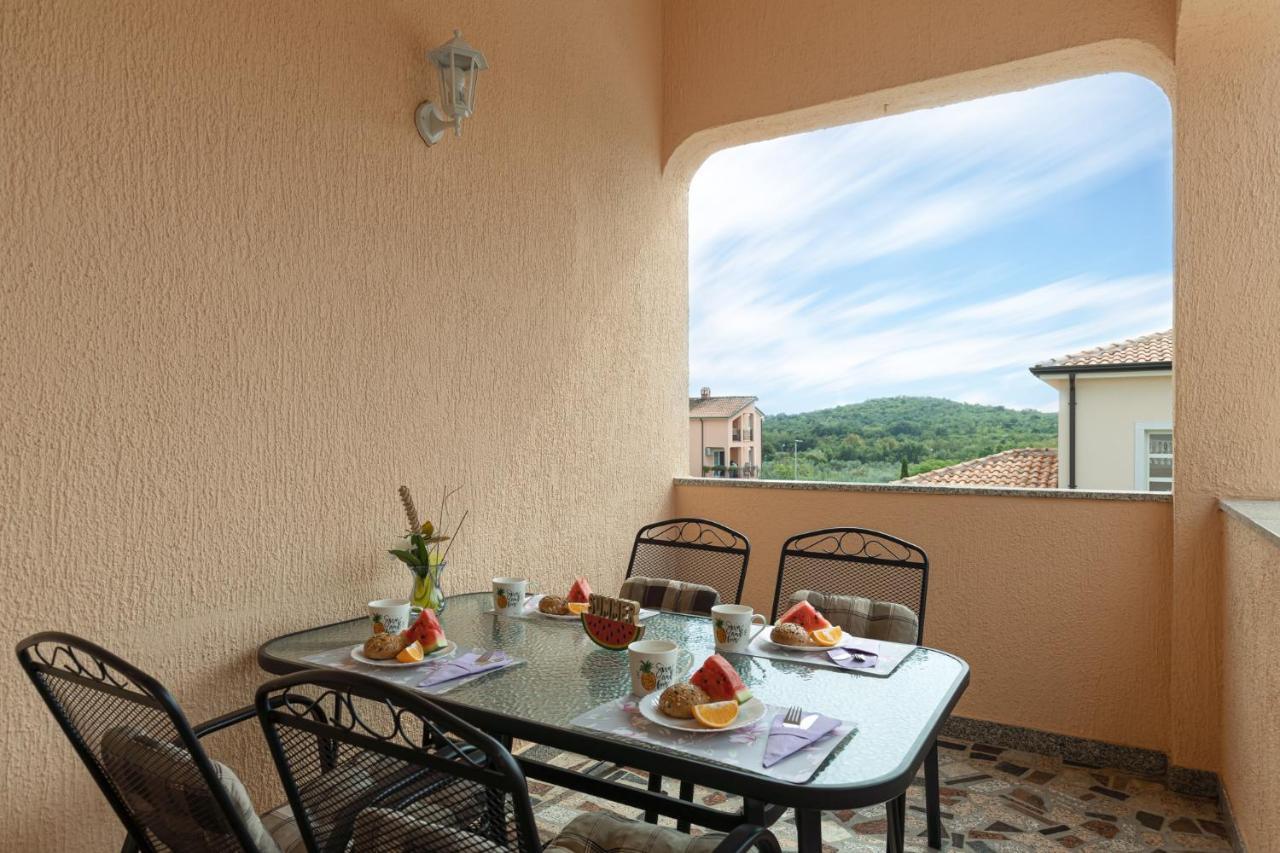 Haus Delphin Apartment Porec Luaran gambar